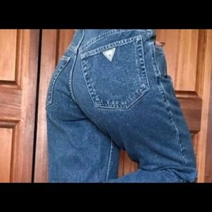 80’s Vintage GUESS JEANS A George’s Marciano Design Mom Jeans Size 28